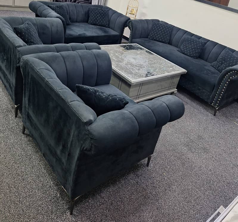 7-Seater Sofa Set! 0