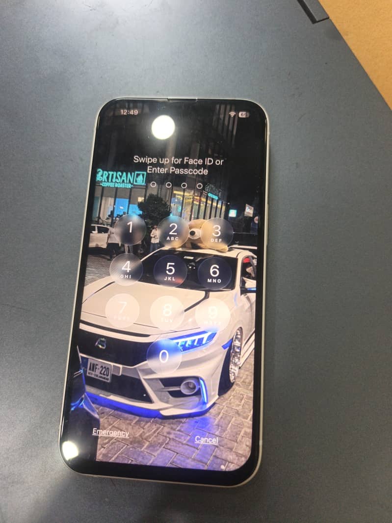 Apple iPhone 13 1