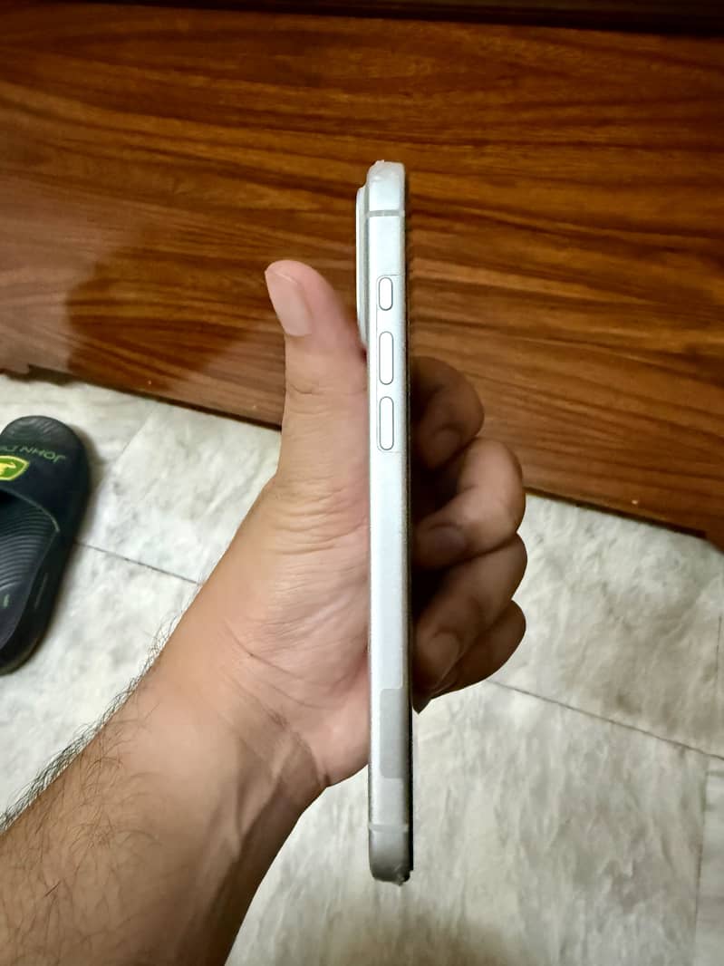 Apple iPhone 17 Pro Max 2
