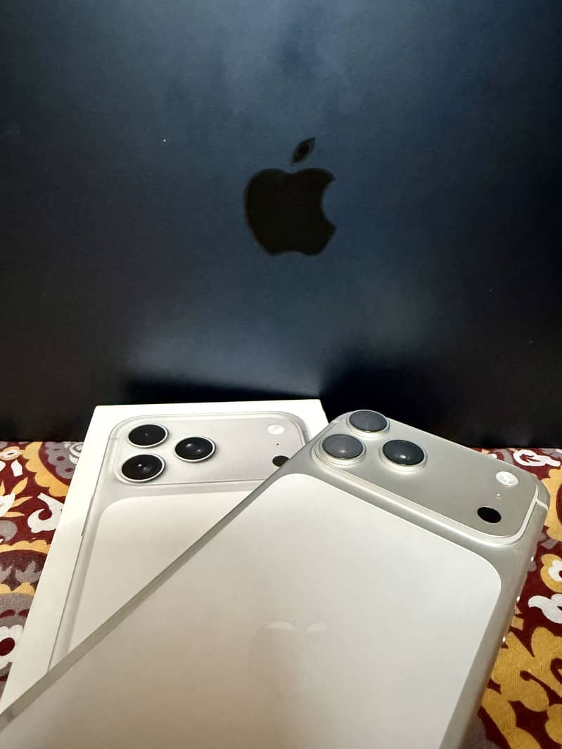 Apple iPhone 17 Pro Max 5