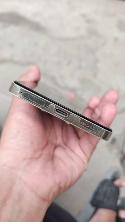 Realme 12 Plus exchange possible with all accessories