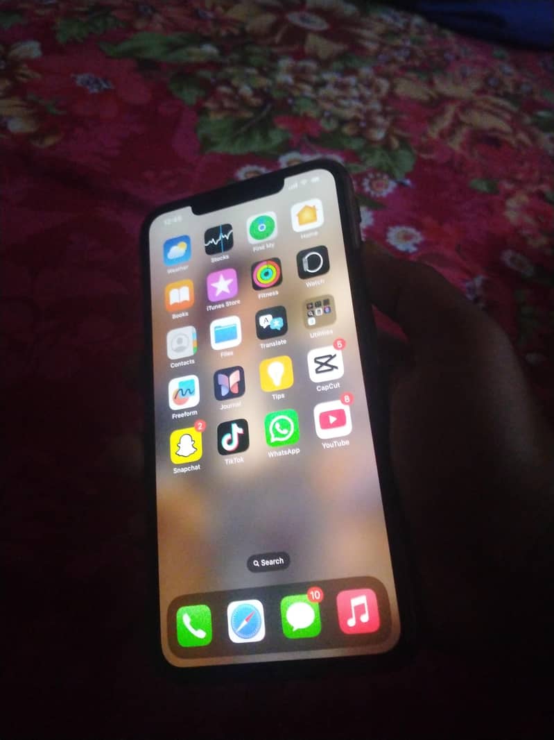 Apple iPhone X 0