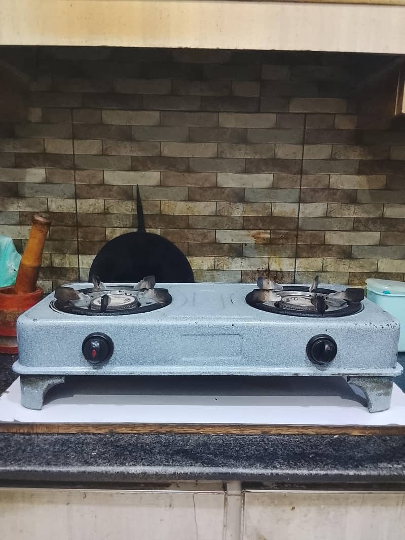 Kitchen stove 0