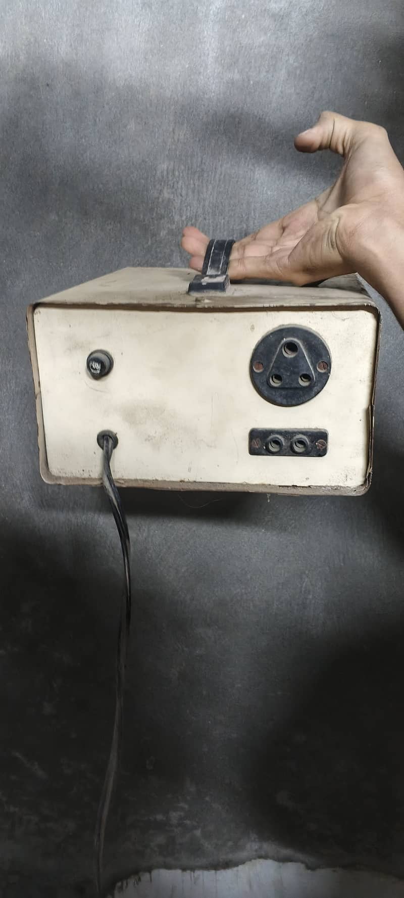 Stabilizer 2000 watt 1
