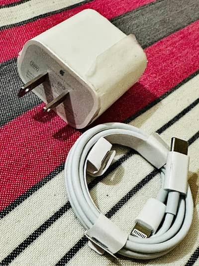 14 pro max charger original for Sale 03016575297