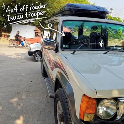 Isuzu Trooper 1984  4×4 diesel manual — classic SUV