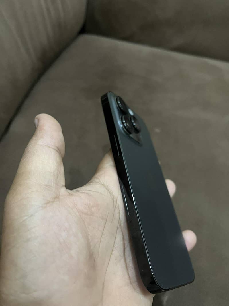 Iphone 14pro 2