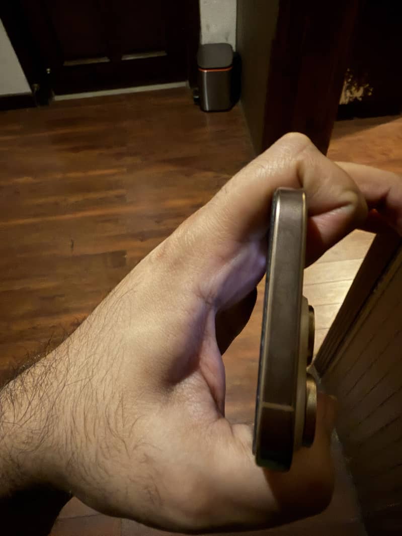Apple iPhone 16 Pro 5