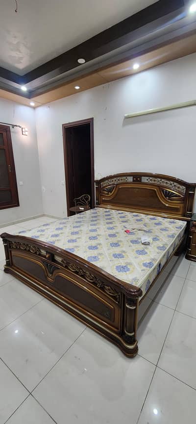 4 piece Wooden furniture in deco