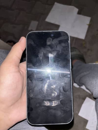 Apple iPhone 16