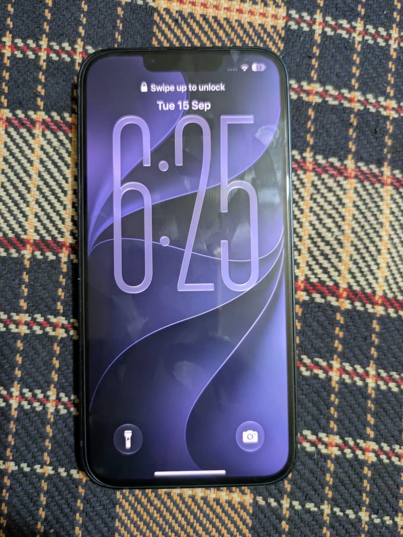 Apple iPhone 13 2