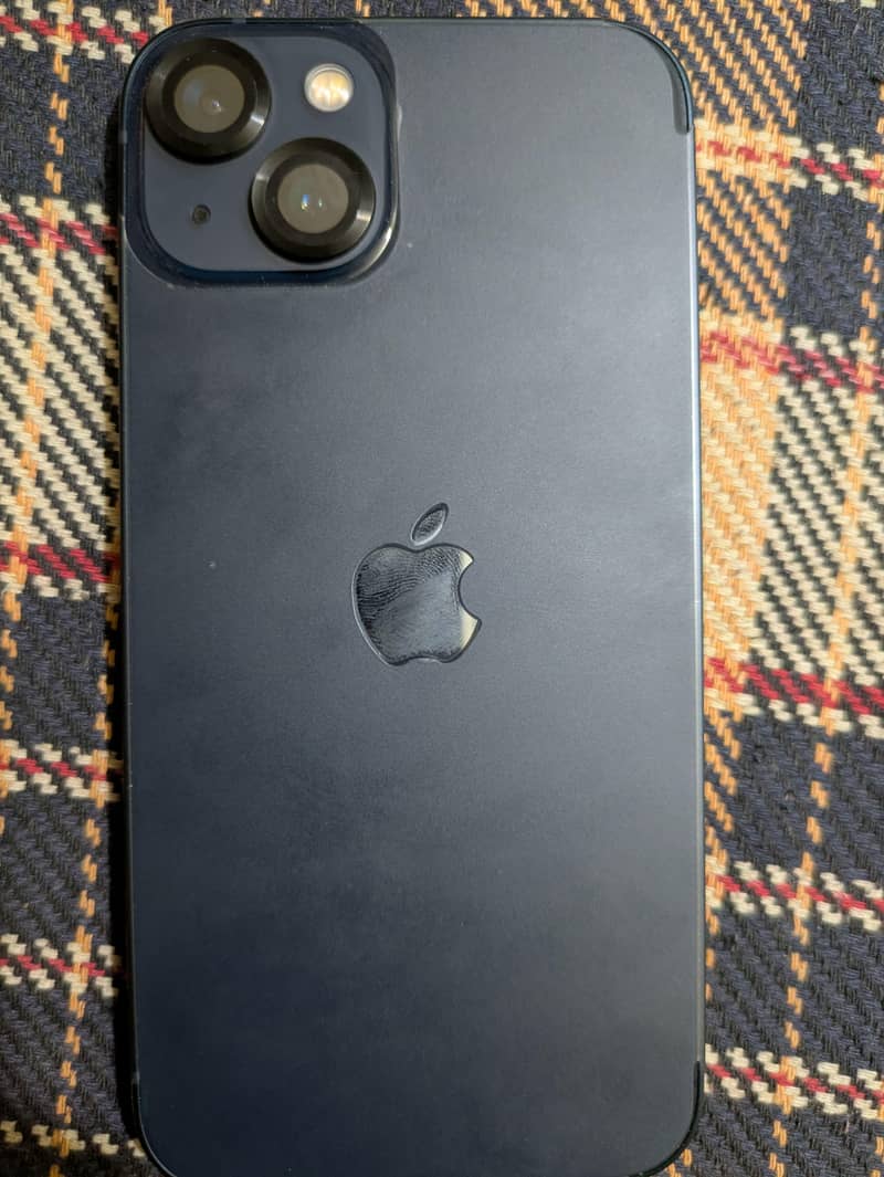 Apple iPhone 13 4