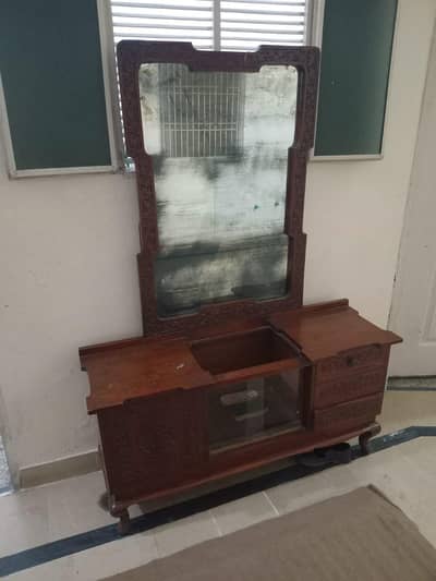 dressing  table