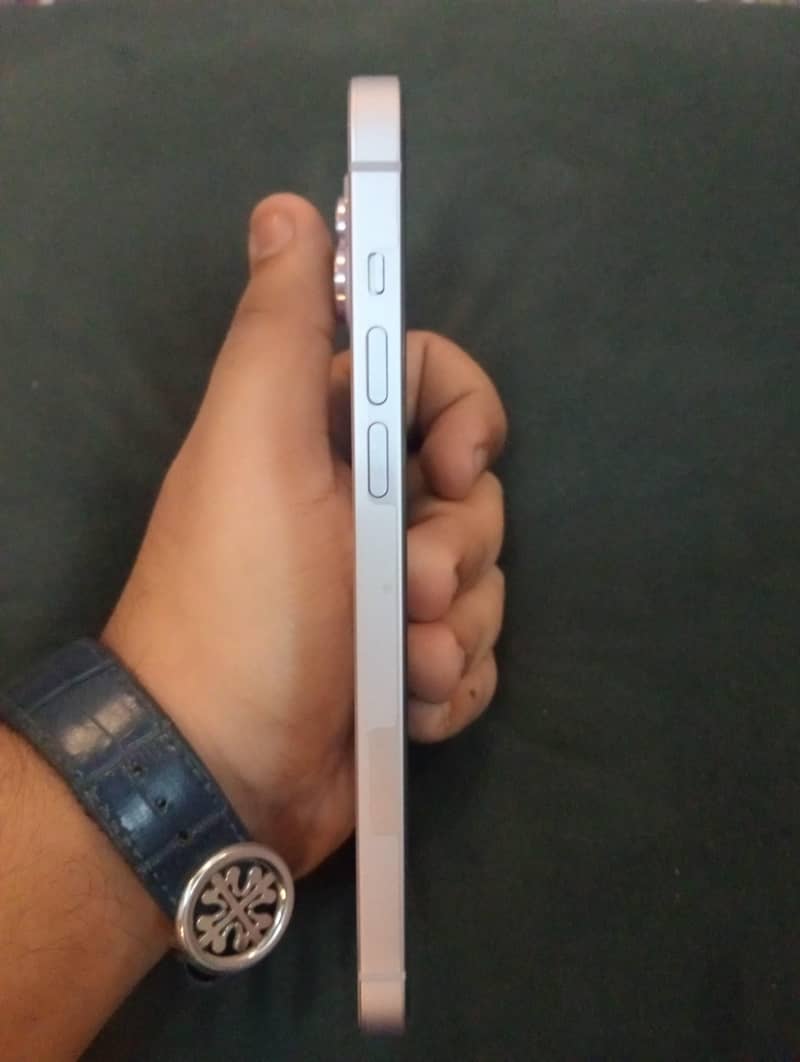 Apple iPhone 14 plus 3