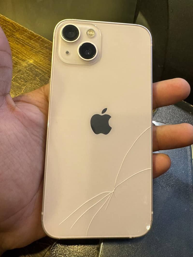 Apple iPhone 13 5