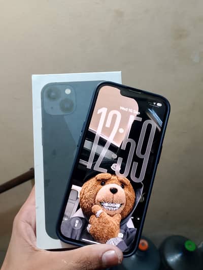 Apple iPhone 13