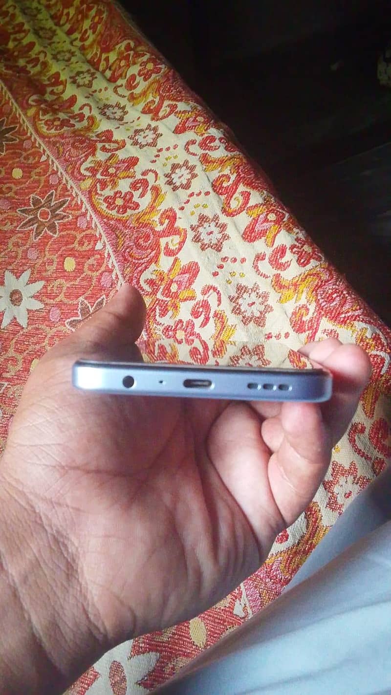 OPPO A6k 1