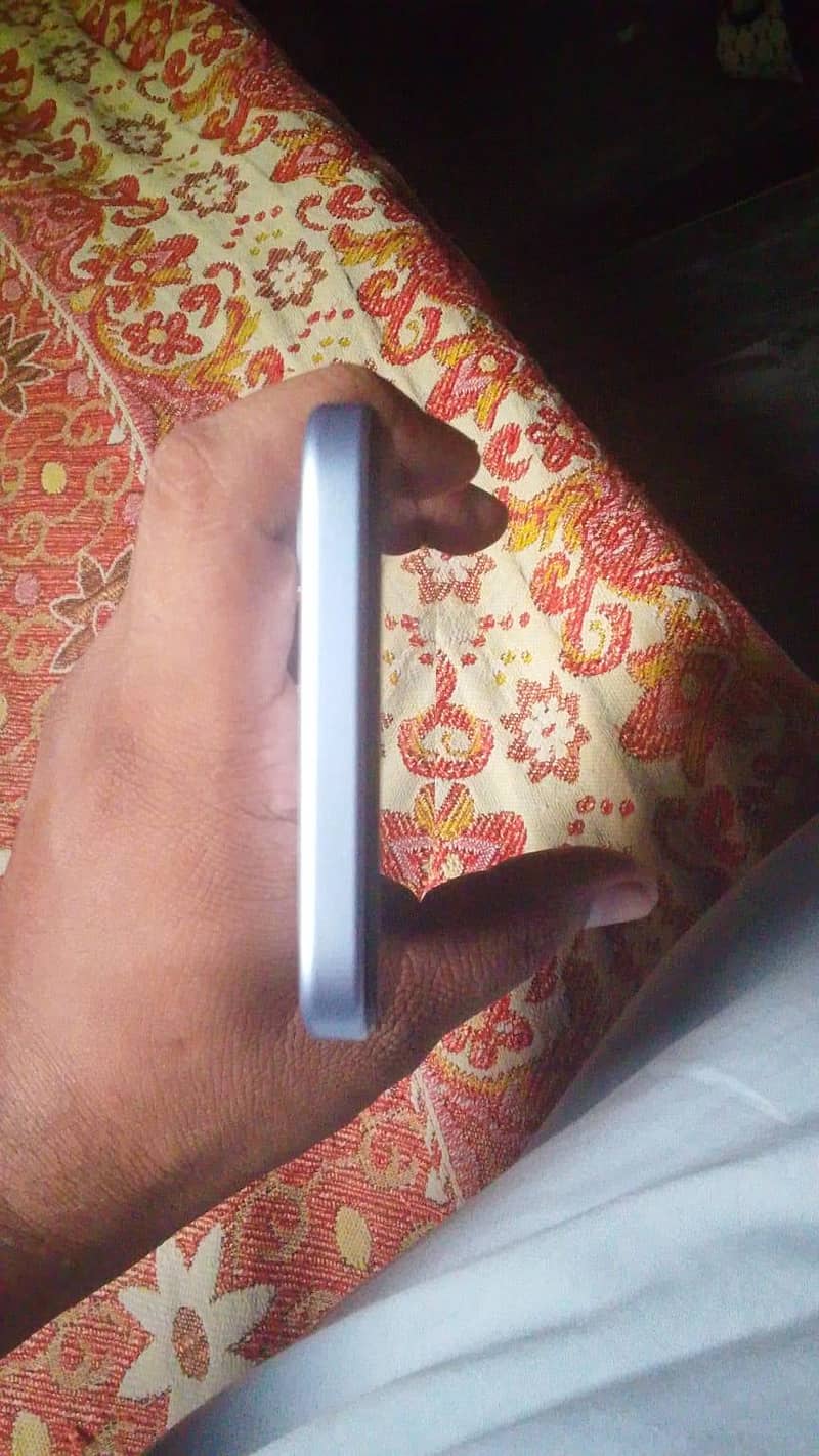 OPPO A6k 5