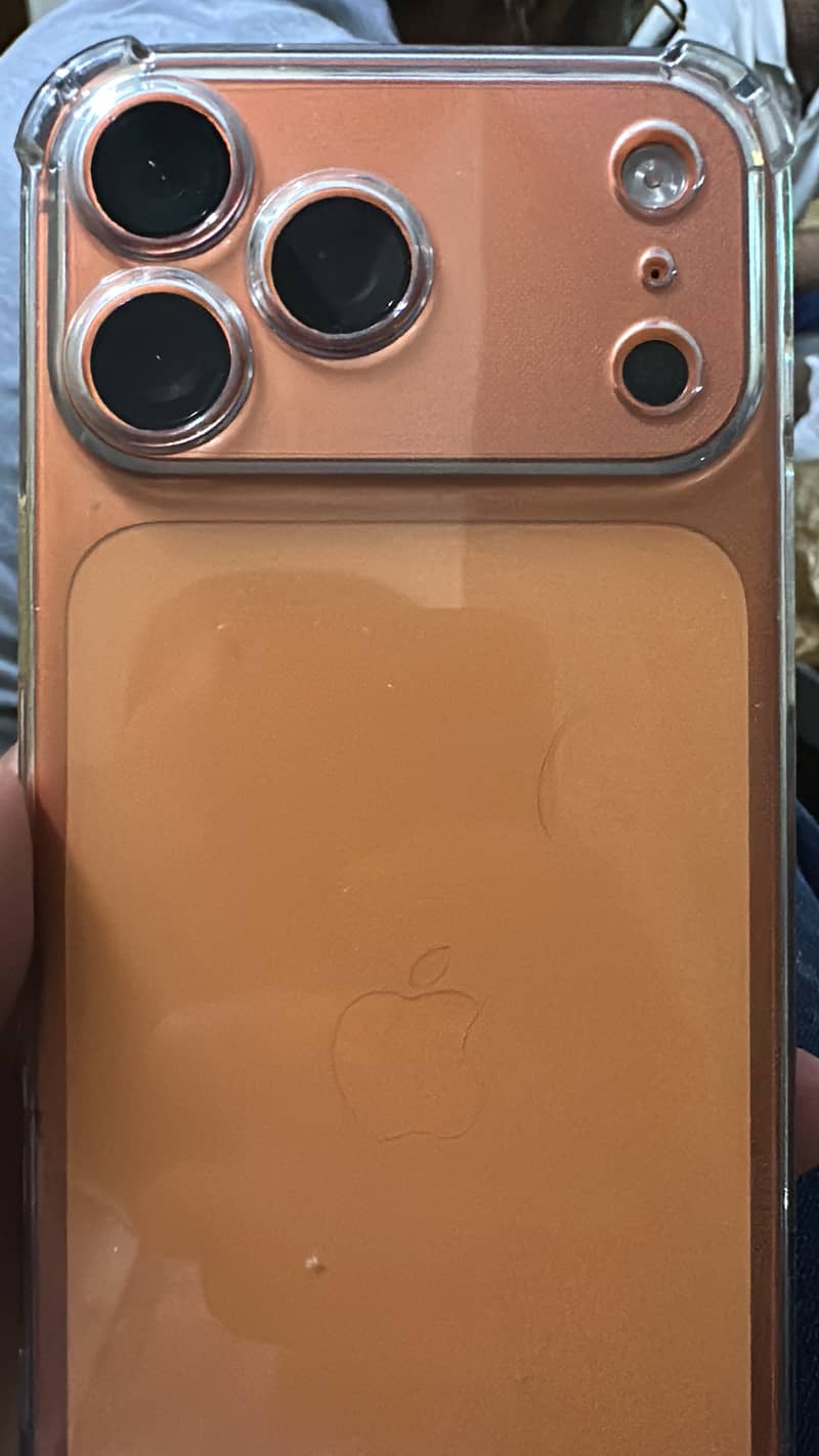 Apple iPhone 17 Pro Max 2