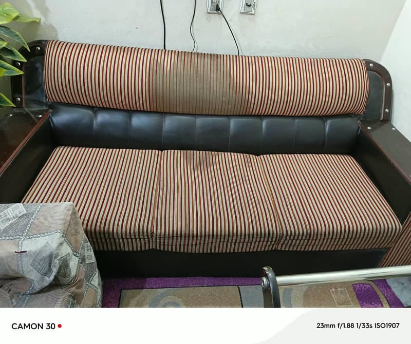 6 seater sofa 0