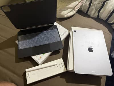 Mint Condition iPad Air M4 Set – 3 Days Used