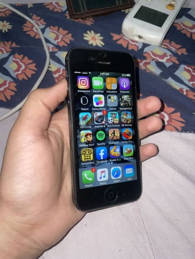 Apple iPhone 5