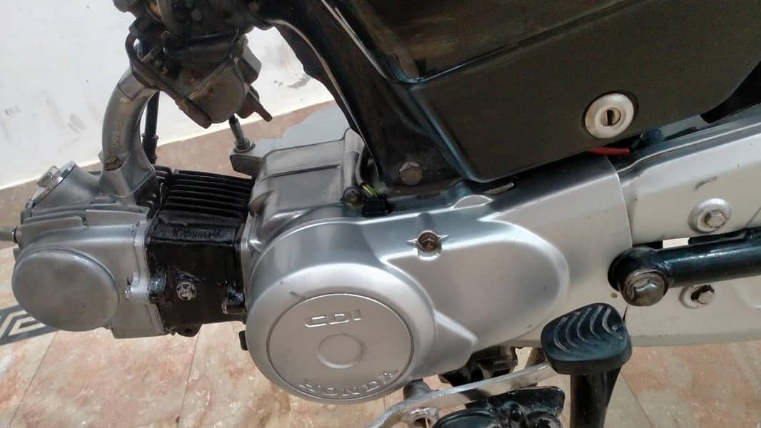 Honda CD70 3