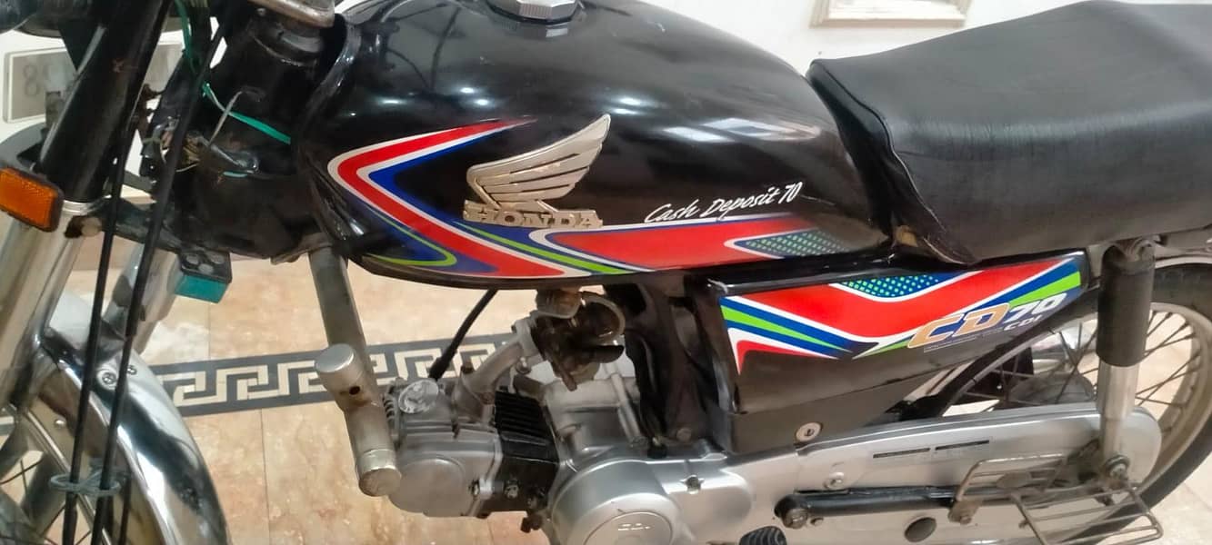 Honda CD70 6