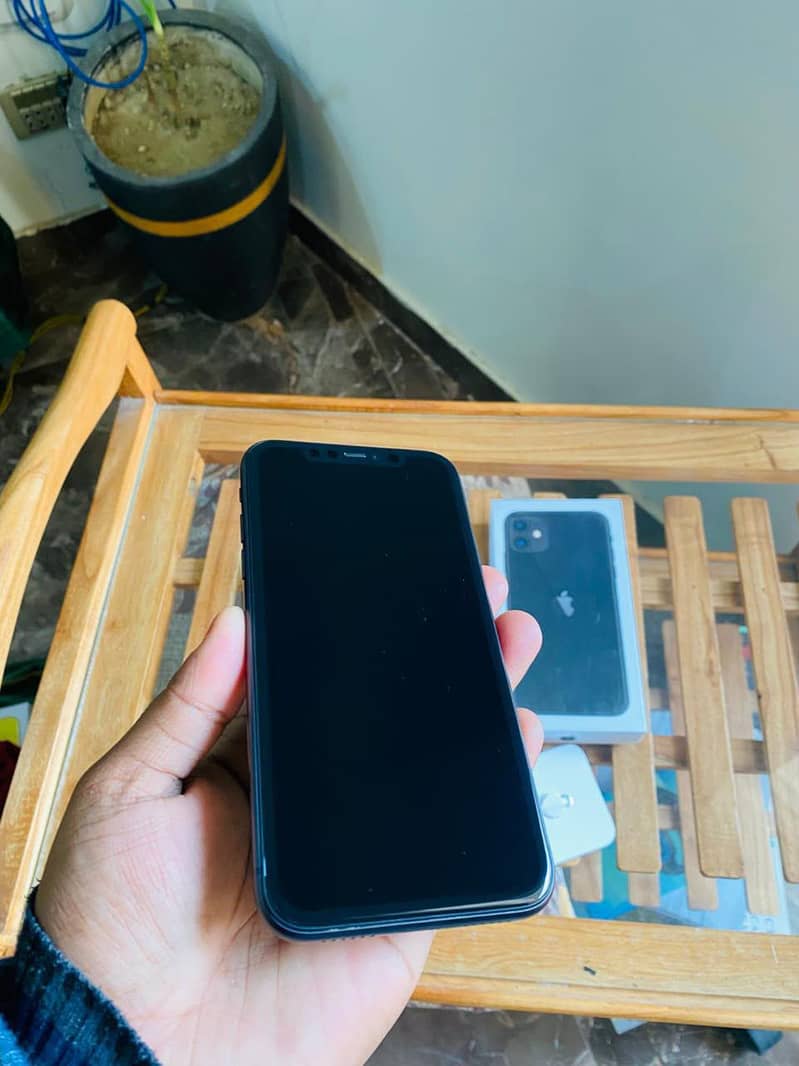 Apple iPhone 11 9