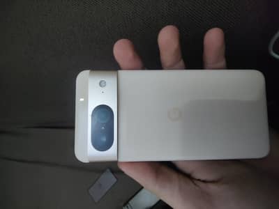 Google Pixel 8