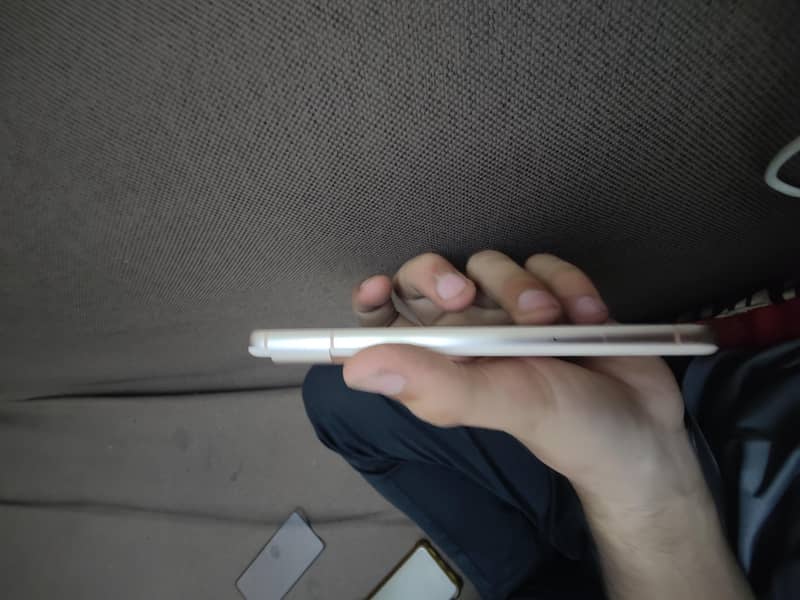 Google Pixel 8 2