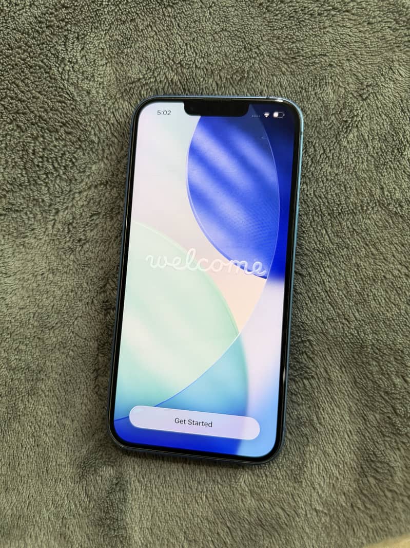 Apple iPhone 13 8