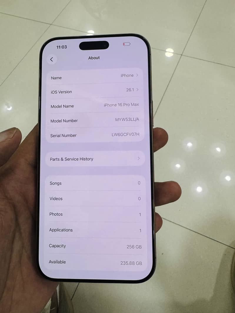 Apple iPhone 16 Pro Max 2