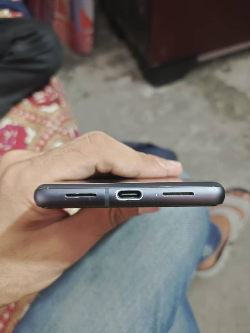 Google Pixel 7 4
