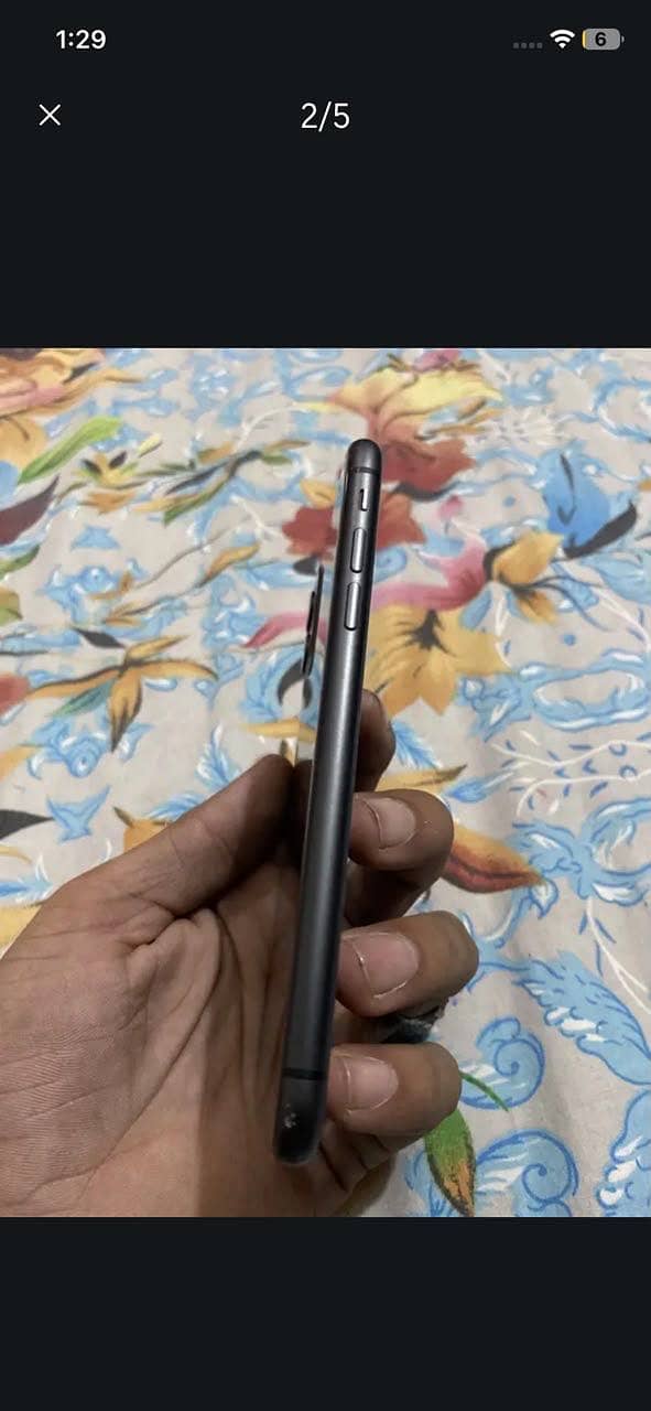 Apple iPhone 11 3