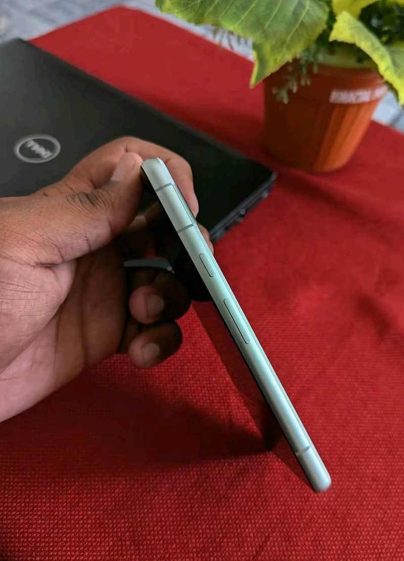 Google Pixel 7a 4