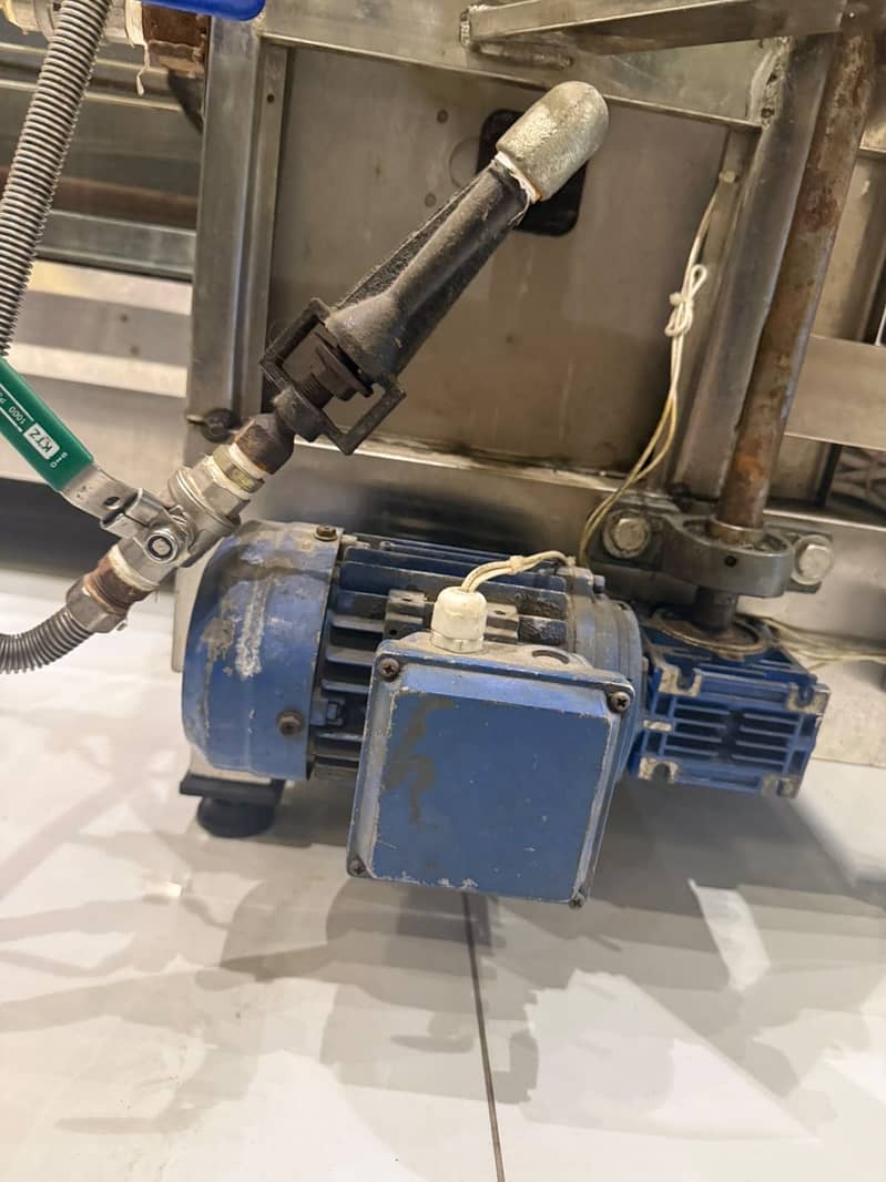 Chicken Roaster machine 3