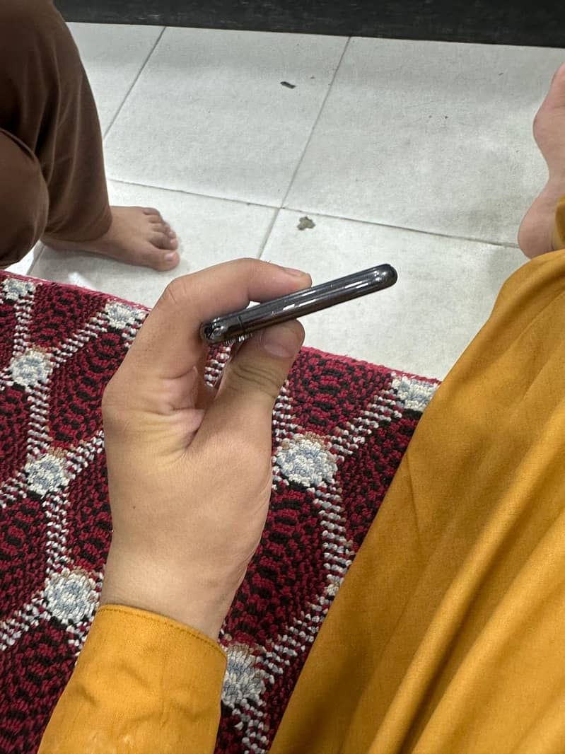 Apple iPhone XS 2