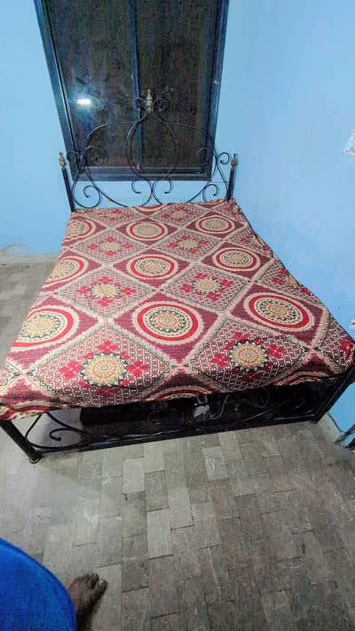 Iron Double Bed Excellent Condition – Rs. 5,000