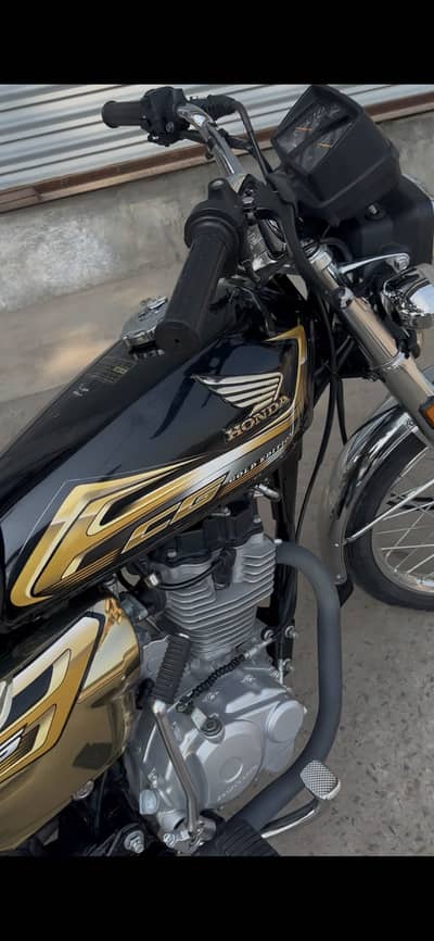 Honda 125 self 10/10 condition cnt number 03436480729