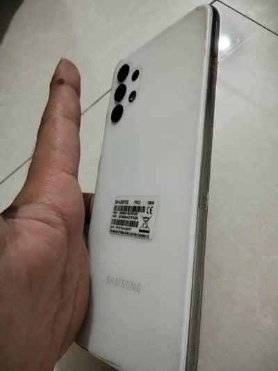 Samsung Mobile A32 6 128 gb white color 10 by 10 condition