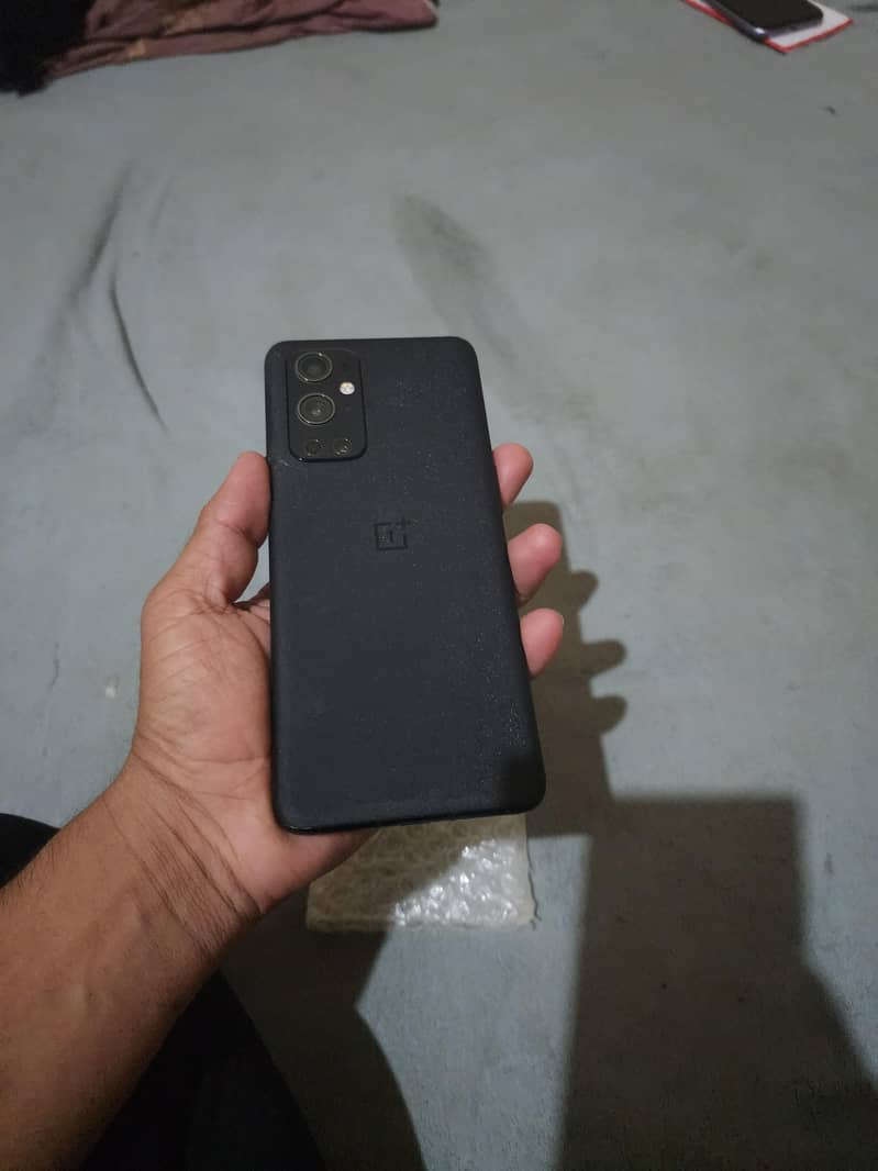 One Plus 9 Pro 4