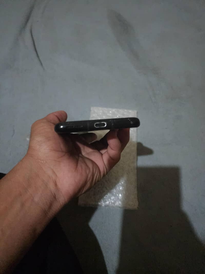One Plus 9 Pro 6