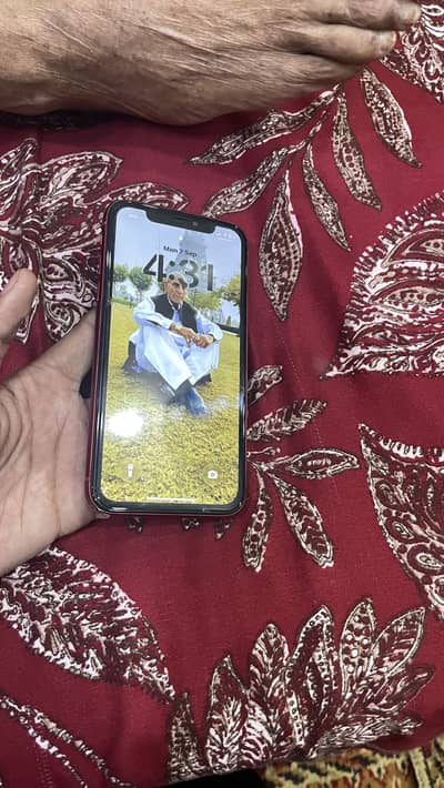 Apple iPhone 11 pta proved with box