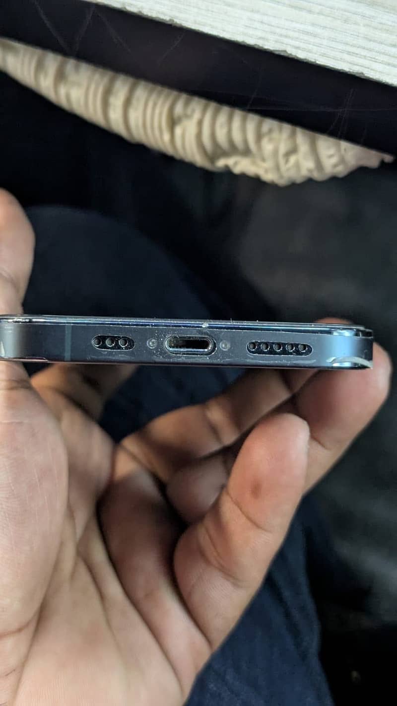 Apple iPhone 12 Pro 2