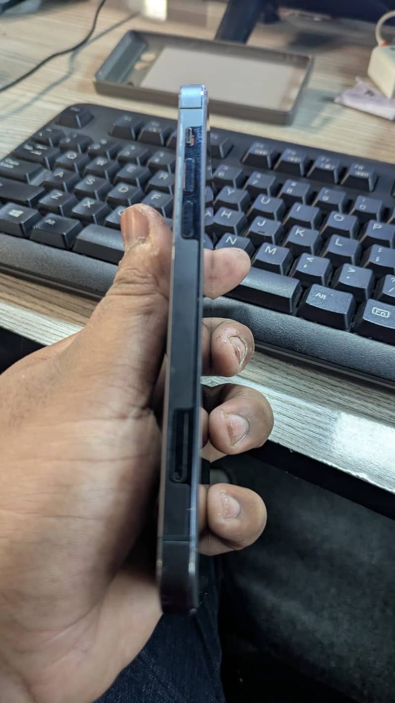 Apple iPhone 12 Pro 3