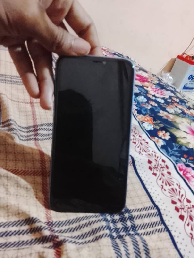 Apple iPhone 11 5
