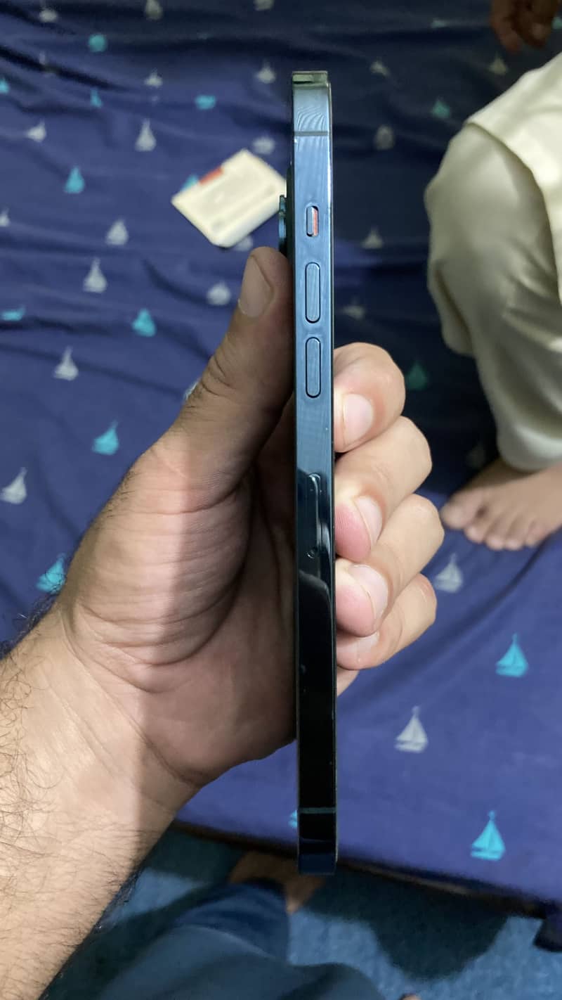 Iphone 12 pro max 2