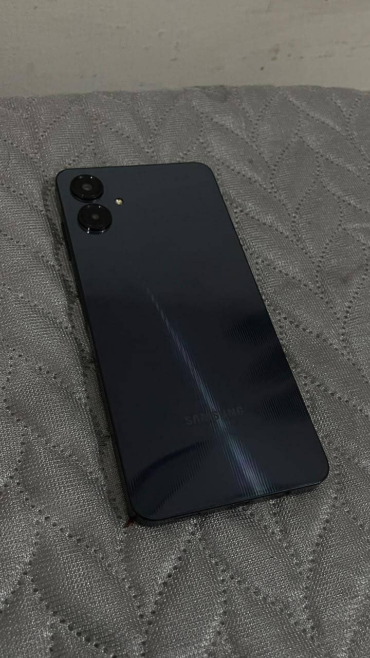 Samsung Mobile A06 0