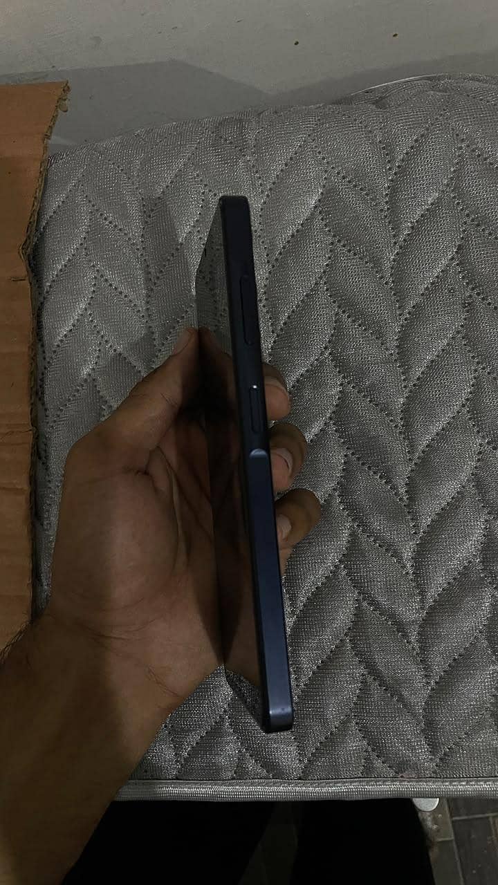 Samsung Mobile A06 5